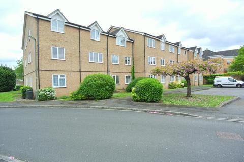 Studio for sale, Seymour Way, Sunbury-On-Thames TW16