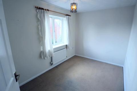 6 Goldfinch Road, Uppingham, Oakham, LE15 9UJ