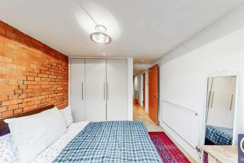 2 bedroom apartment to rent, Constantine Court, Fairclough Street, E1