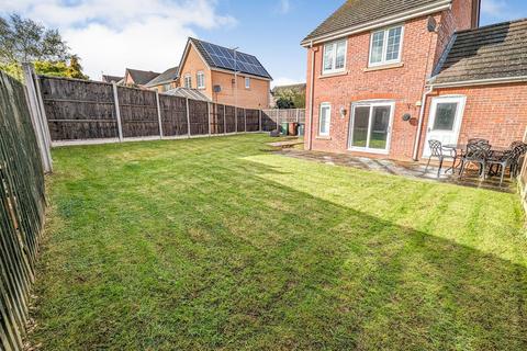 29 Catchland Close, Corby, NN18 8NR