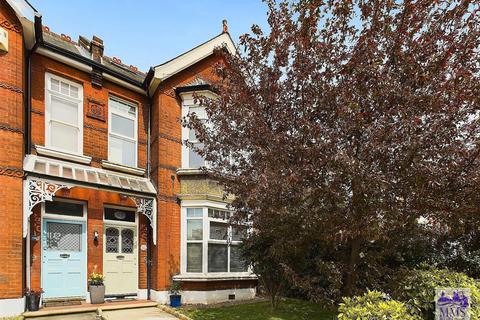 4 bedroom semi-detached house for sale, Old Road West, Gravesend