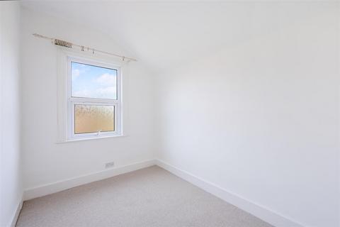 134 Miles Road, Epsom, KT19 9AB