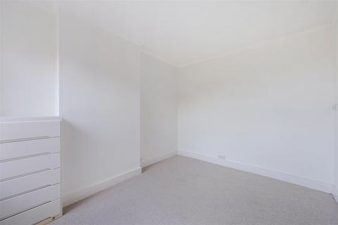 134 Miles Road, Epsom, KT19 9AB