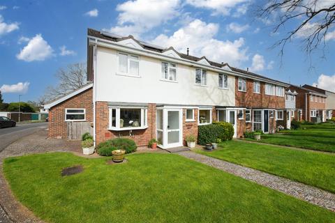 3 bedroom semi-detached house for sale, Observatory Close, Benson OX10