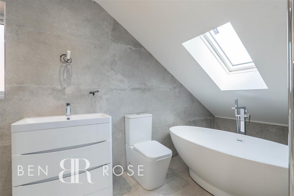 Master Ensuite