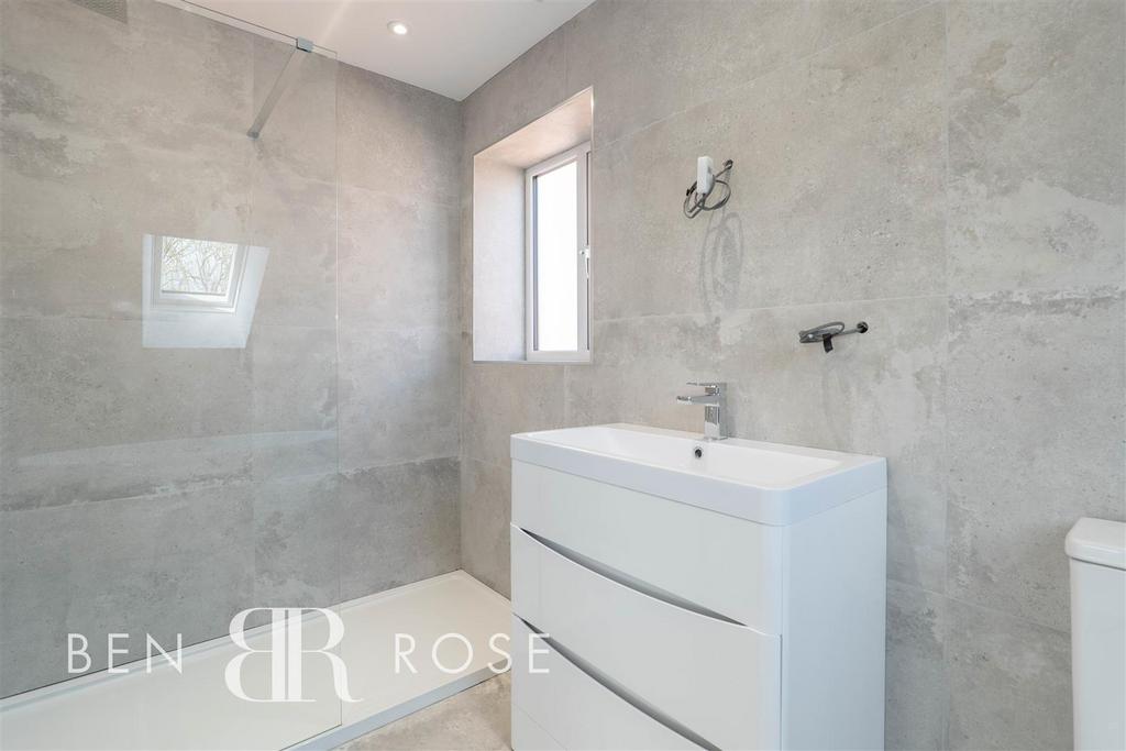 Master Ensuite