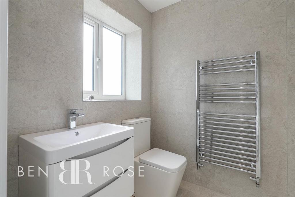 Bedroom Three Ensuite
