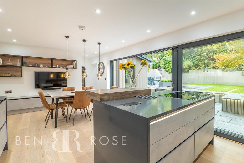 Kitchen/Breakfast Room