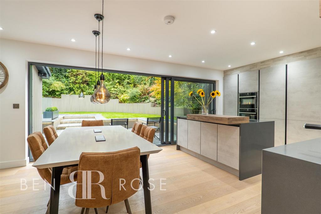 Kitchen/Breakfast Room