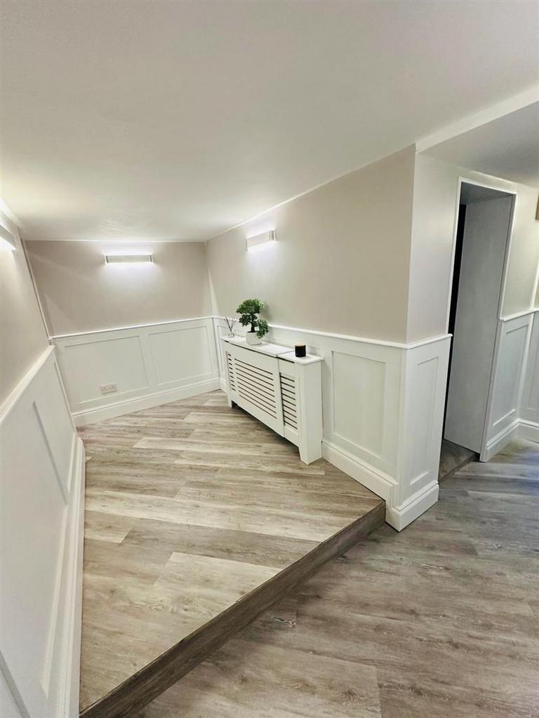 29 Heenan Rd b.jpg