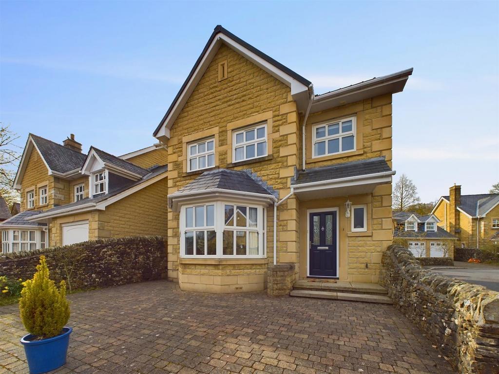 Lascelles Road, Buxton 3 bed detached house for sale £479,950