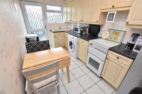 3 bedroom townhouse for sale, Woodhall Drive, Waltham DN37