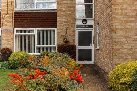 2 bedroom apartment for sale, Pound Road, Banstead SM7