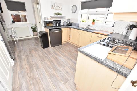25 Cherry Close, Humberston, Grimsby, DN36 4US