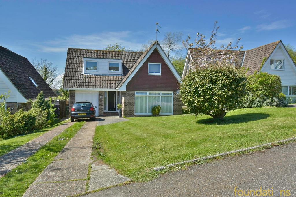 The Ridings, BexhillonSea, TN39 3 bed detached house for sale £499,950