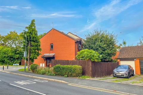 2 bedroom semi-detached house for sale, St Ediths Green, Warwick