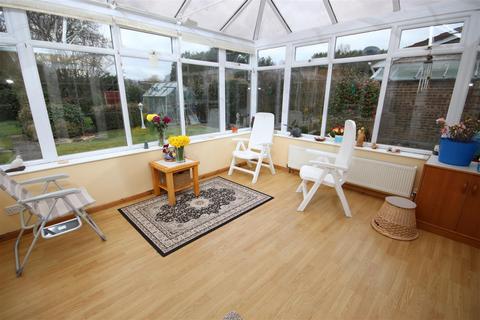 10 Craigside Road, St Leonards, Ringwood, BH24 2QX