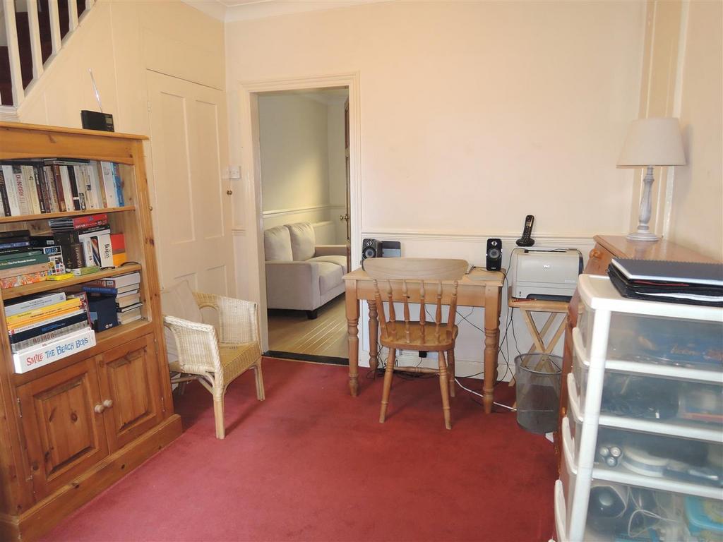 Dining Room: