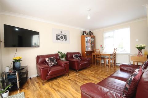 3 bedroom terraced house for sale, Elm Road, Dartford