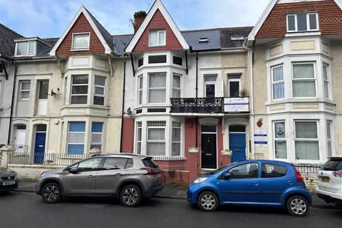 2 bedroom apartment for sale, Mary Street, Porthcawl CF36