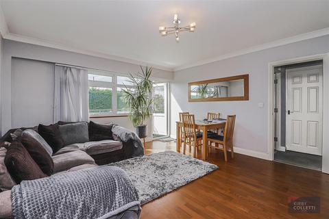 undefined, Hadleigh Court, Broxbourne, Herts