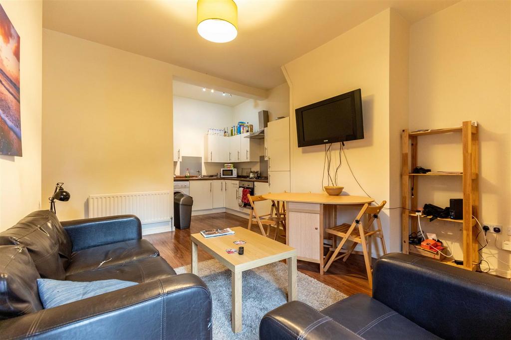 Newcastle upon Tyne - 3 bedroom flat to rent