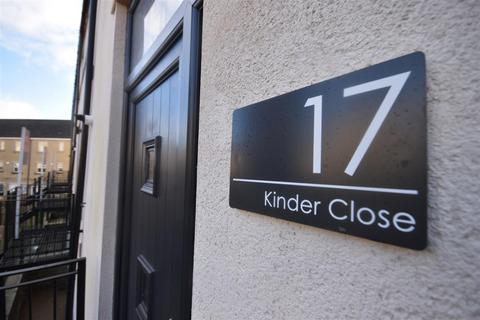 2 bedroom townhouse to rent, Kinder Close, Bradford BD13