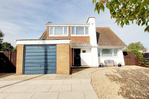 3 bedroom detached house for sale, Maltby Road, Alford LN13