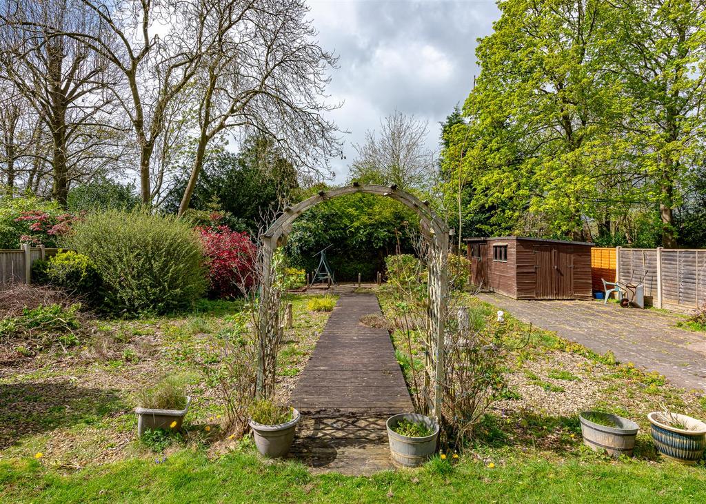 19 Foley Avenue-garden3.jpg