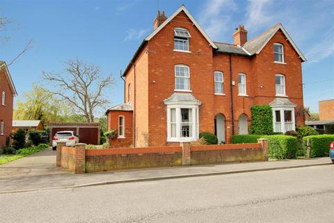 5 bedroom semi-detached house for sale, Hamilton Road, Alford LN13