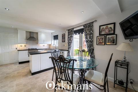 1 Bissell Close, Birmingham, B28 0XX