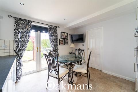 1 Bissell Close, Birmingham, B28 0XX