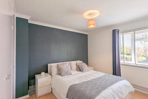 153 Burns Avenue, Feltham, TW14 9HZ