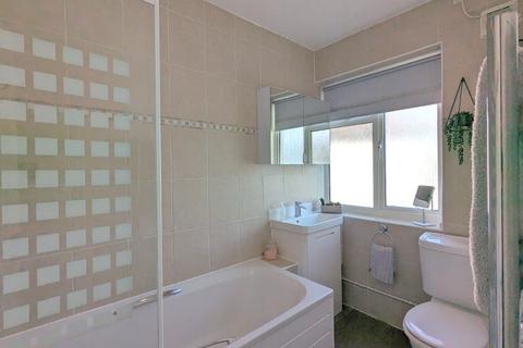 153 Burns Avenue, Feltham, TW14 9HZ