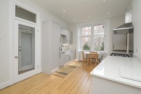 2 bedroom flat for sale, 1F1, 127 Bruntsfield Place, Edinburgh, EH10 4EQ