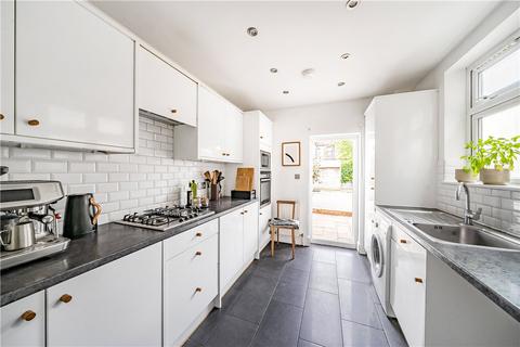 39 Adelaide Road, London, E10 5NW