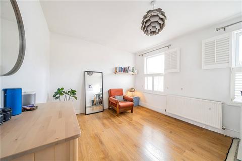 39 Adelaide Road, London, E10 5NW
