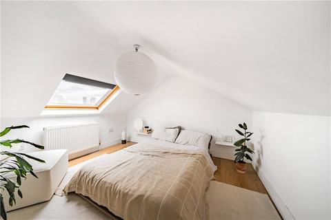 39 Adelaide Road, London, E10 5NW