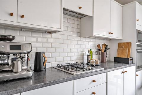 39 Adelaide Road, London, E10 5NW