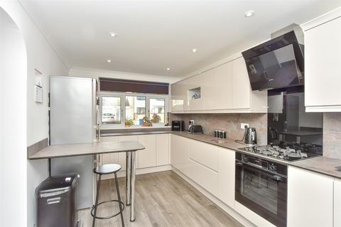 4 bedroom detached house for sale, The Finches, Sittingbourne, Kent