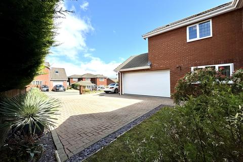 4 bedroom detached house for sale, Heolgerrig, Merthyr Tydfil CF48