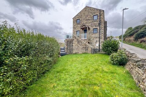 4 bedroom end of terrace house for sale, Old Mount Road, Huddersfield HD7