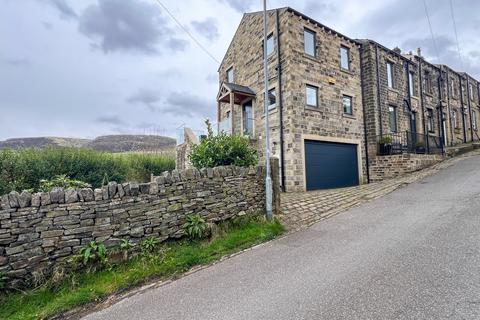 4 bedroom end of terrace house for sale, Old Mount Road, Huddersfield HD7