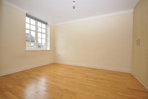 3 bedroom end of terrace house to rent, Caffyns Cottages High Street RH17