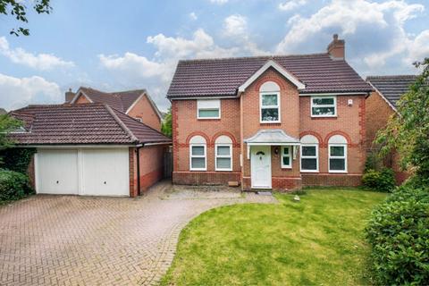 4 bedroom detached house for sale, Malvern Road, Bromsgrove, Worcestershire, B61