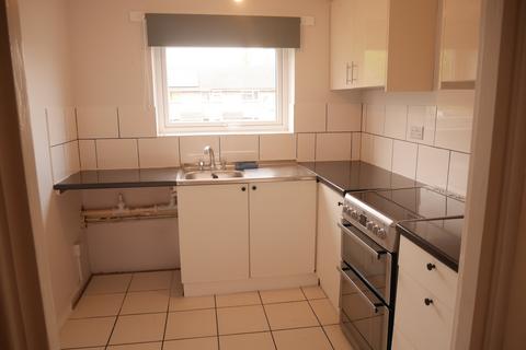 2 bedroom flat to rent, Becket Road , North Worle, Weston super Mare