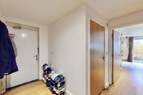 2 bedroom apartment for sale, Hyle House, 119 Walton Road, London, E12