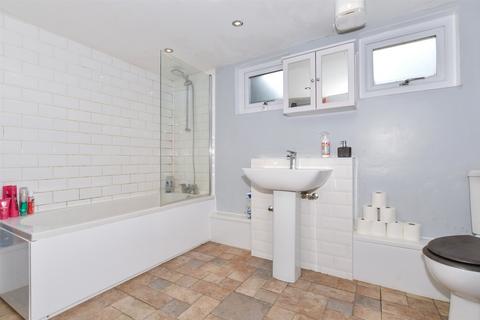 2 bedroom end of terrace house for sale, Dover Street, Barming, Maidstone, Kent