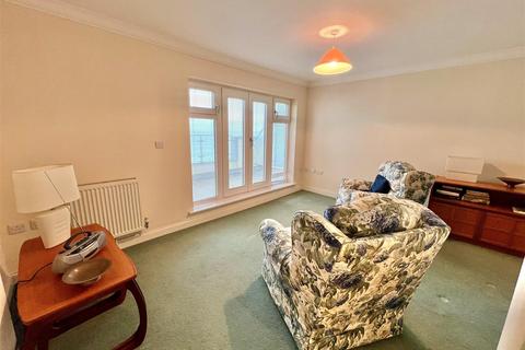 2 bedroom flat for sale, Freshwater Bay, Isle of Wight