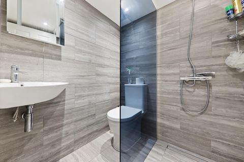 5 Watlington Grove, London, SE26 5RR